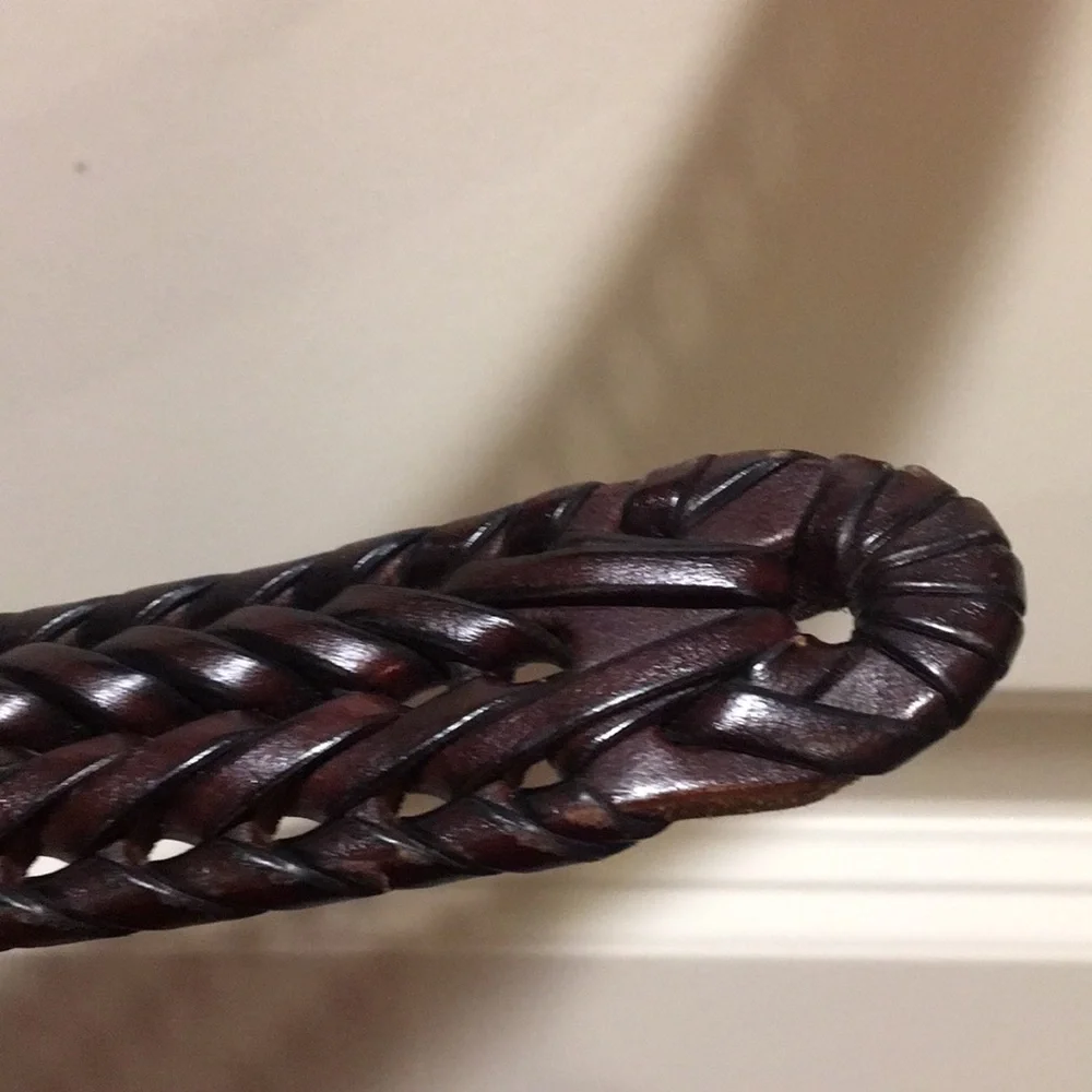 Like New! Fossil Mens Maddox Brown Leather Braided Belt size 42